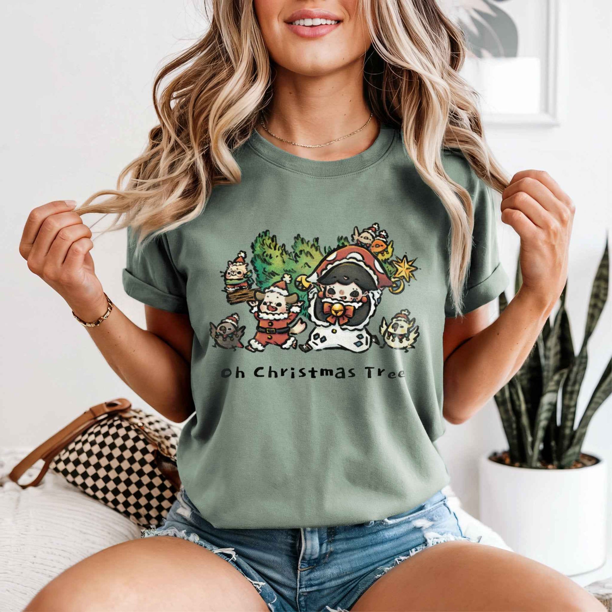 Christmas tree T-Shirt - Spooky Season Essential