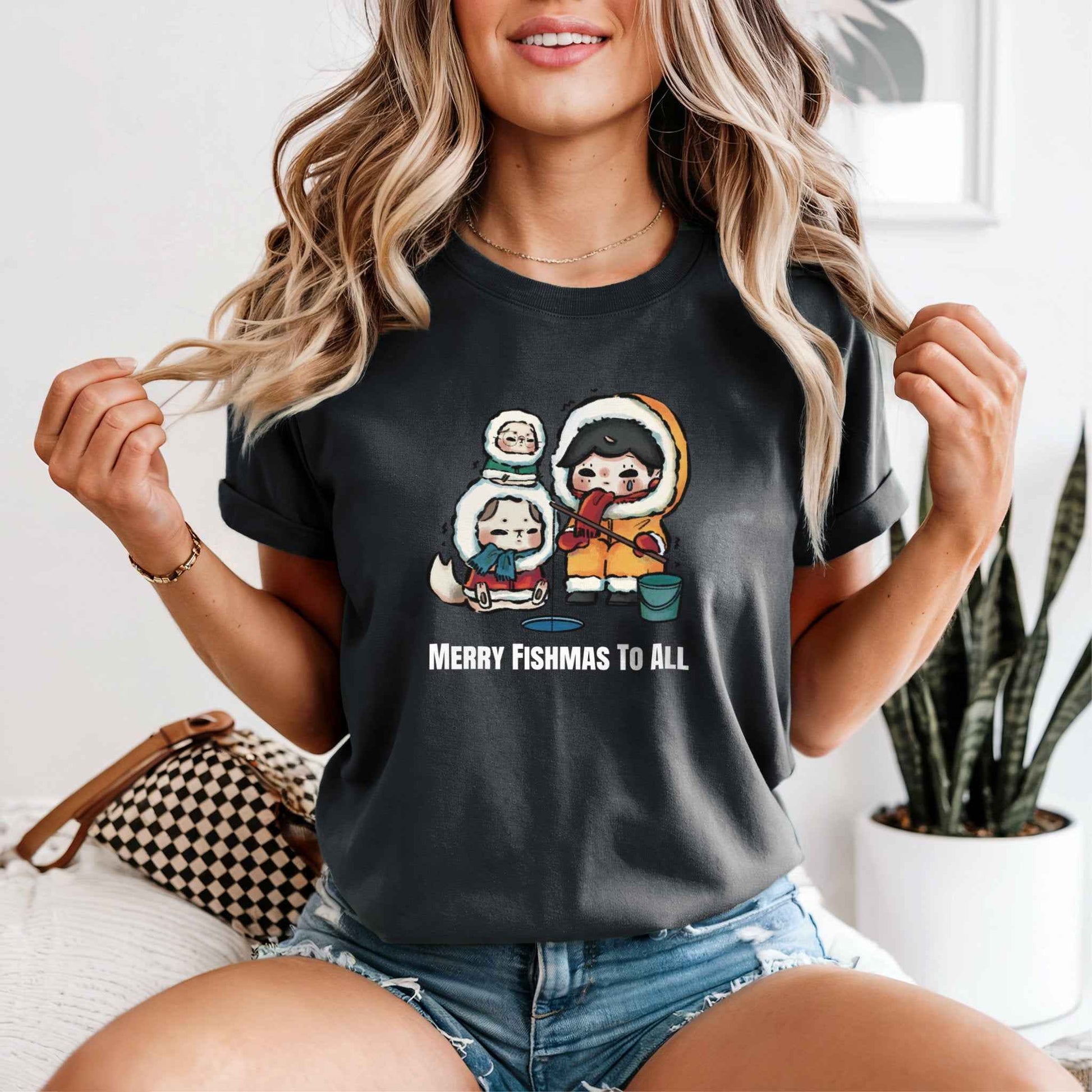 Ice fishing T-Shirt - Christmas Essential