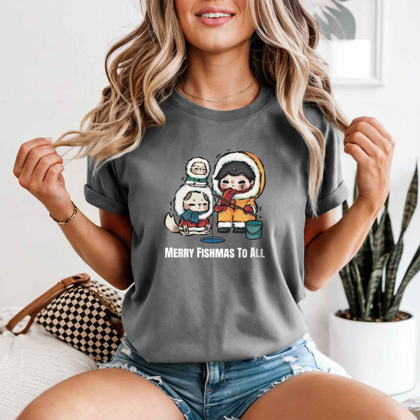 Ice fishing T-Shirt - Christmas Essential